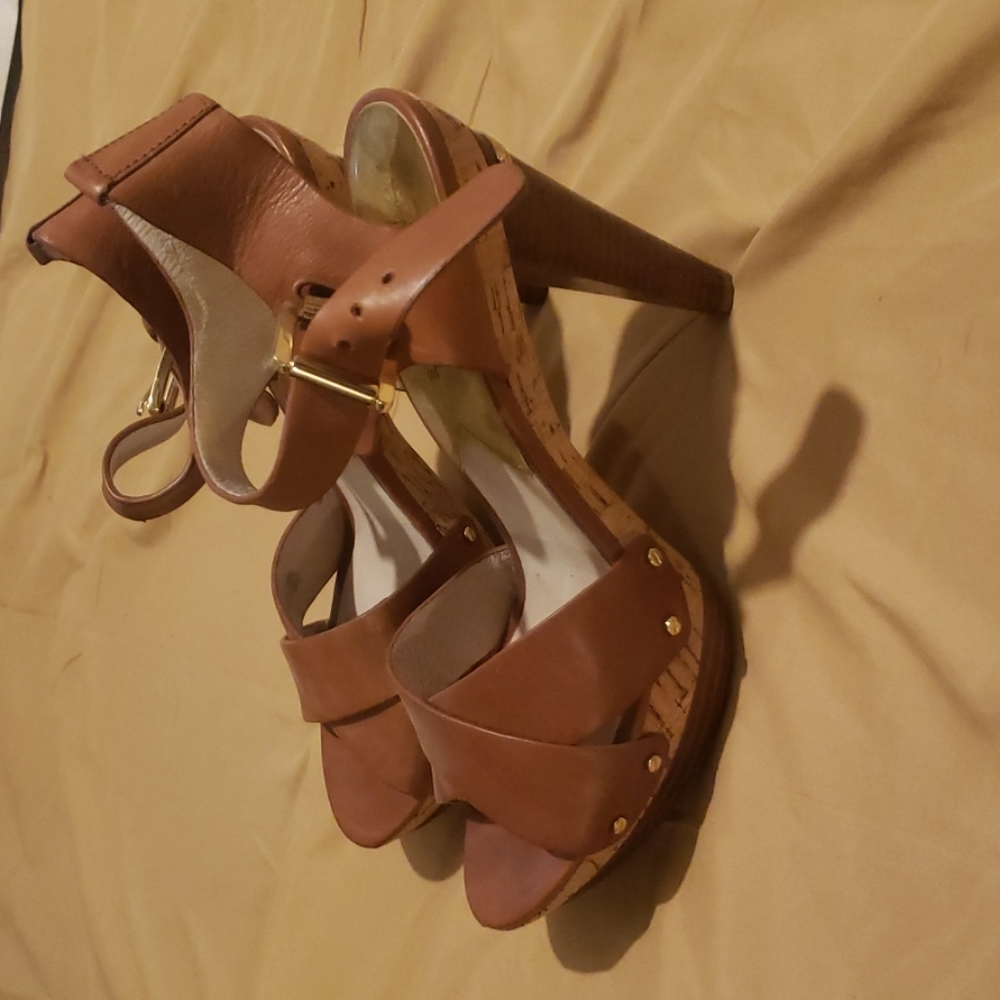 Michael Kors brown/cork heels